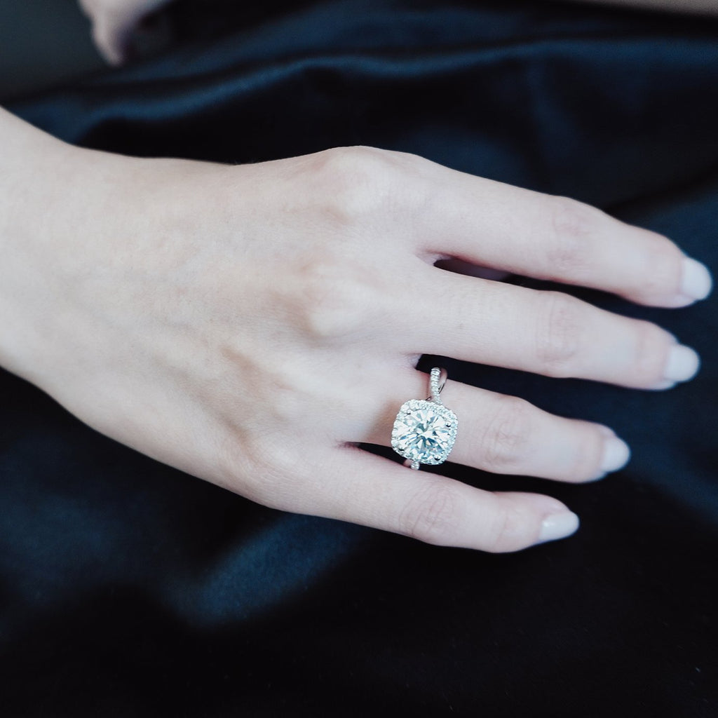 Round Halo & Twisted Pave Lab Grown Diamond Engagement Ring