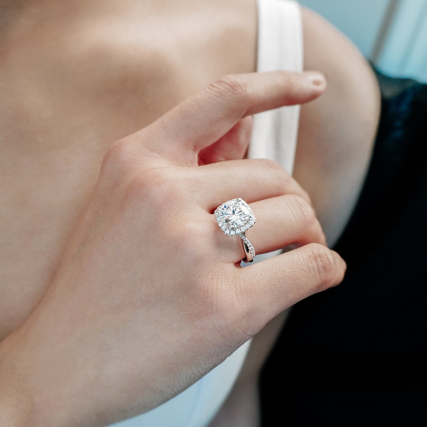 Round Halo & Twisted Pave Lab Grown Diamond Engagement Ring