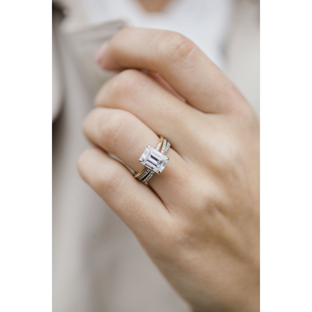 0.40 TCW Round Moissanite Wedding Band Featuring Cross Over Style 2