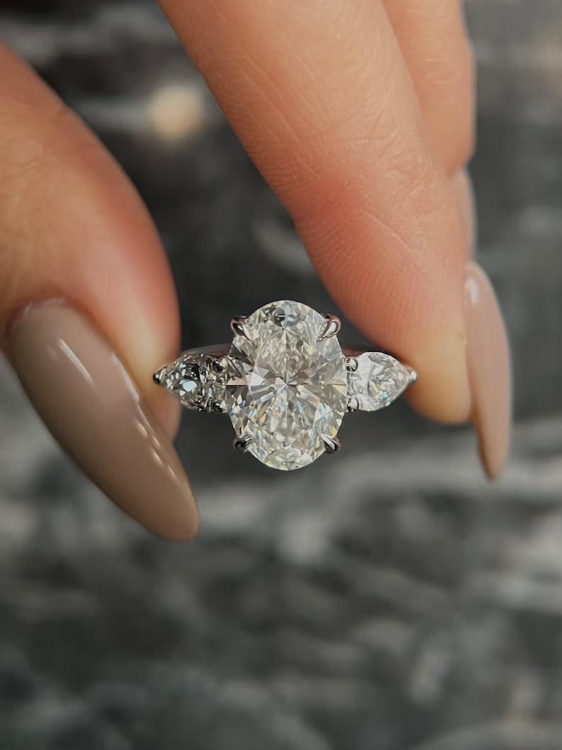 4.0 CT Oval Three Stones Lab Grown Diamond Engagement Ring
