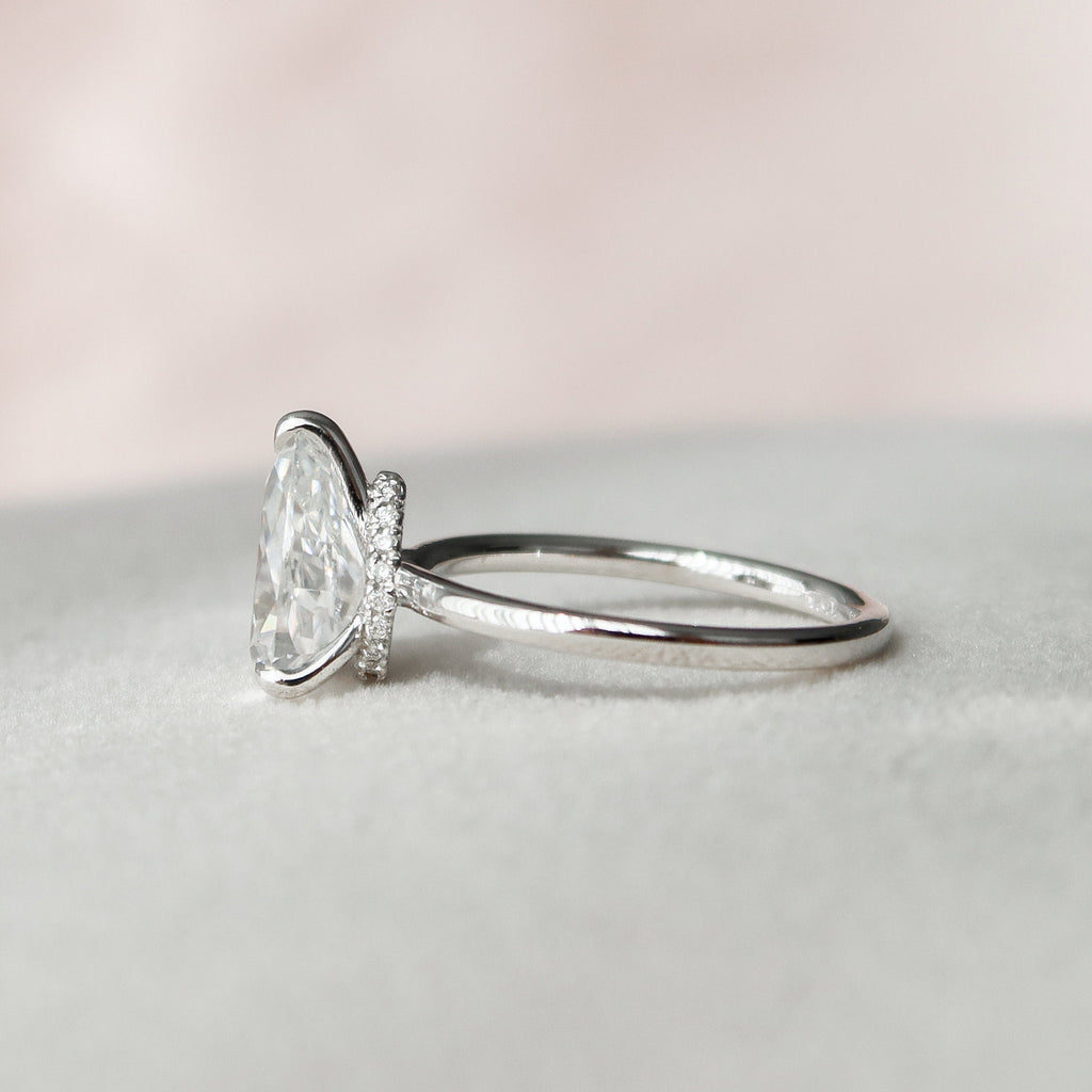 1.50 CT Pear Solitaire Moissanite Engagement Ring 8